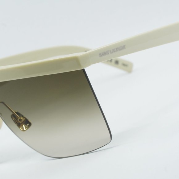 Chic Gold and Black Sunglasses - Picture 6 of 14